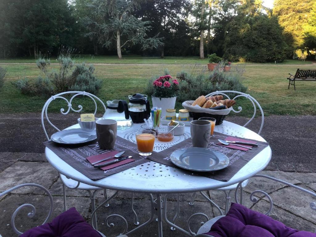 Domaine Des Ifs Bed & Breakfast Le Pin  Екстериор снимка