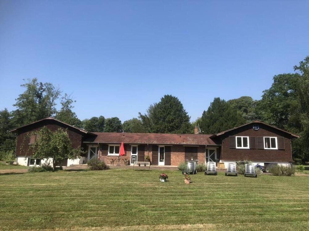 Domaine Des Ifs Bed & Breakfast Le Pin  Екстериор снимка